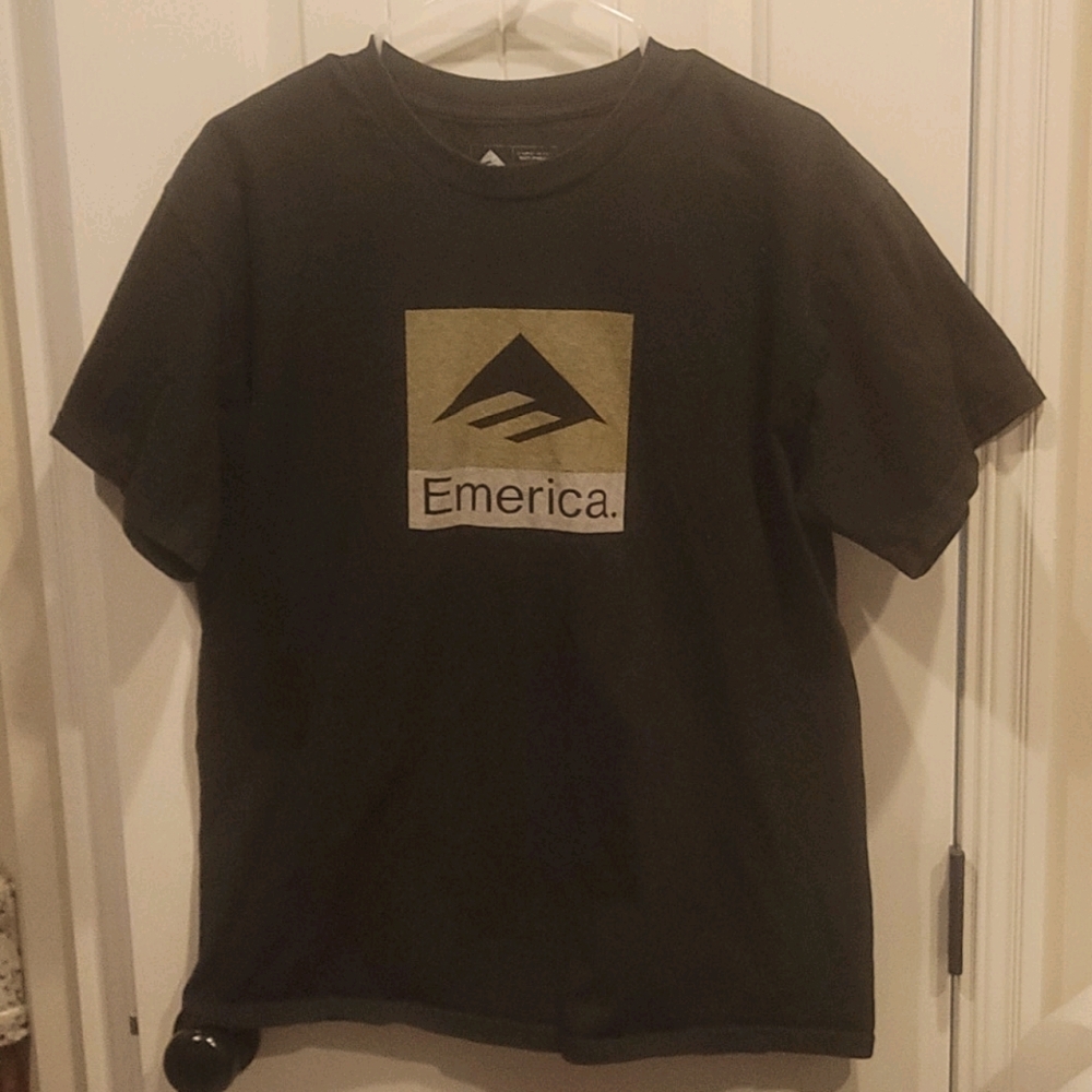 Emerica t shirt